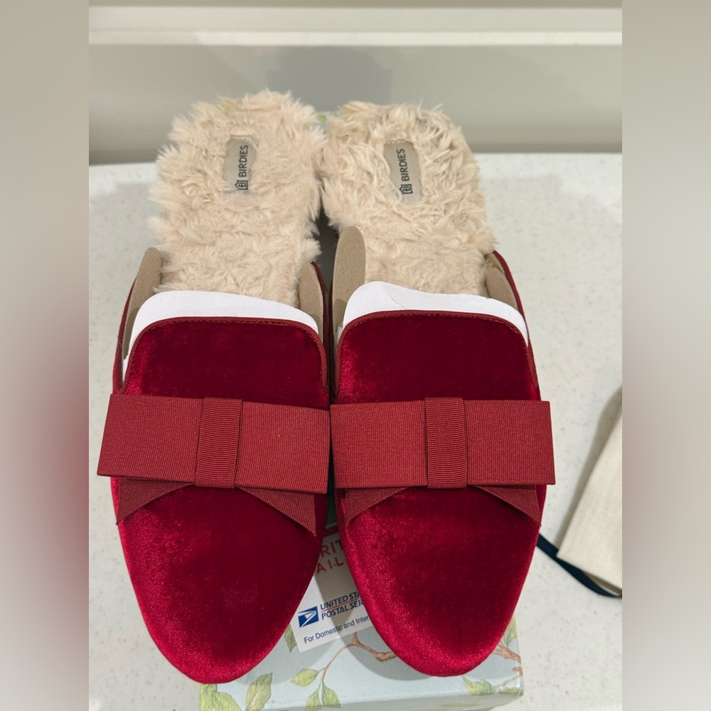 Birdies Women's Red Velvet “ The Phoebe “ Slippers ~ Worn 2X ~ Like New - Picture 9 of 11